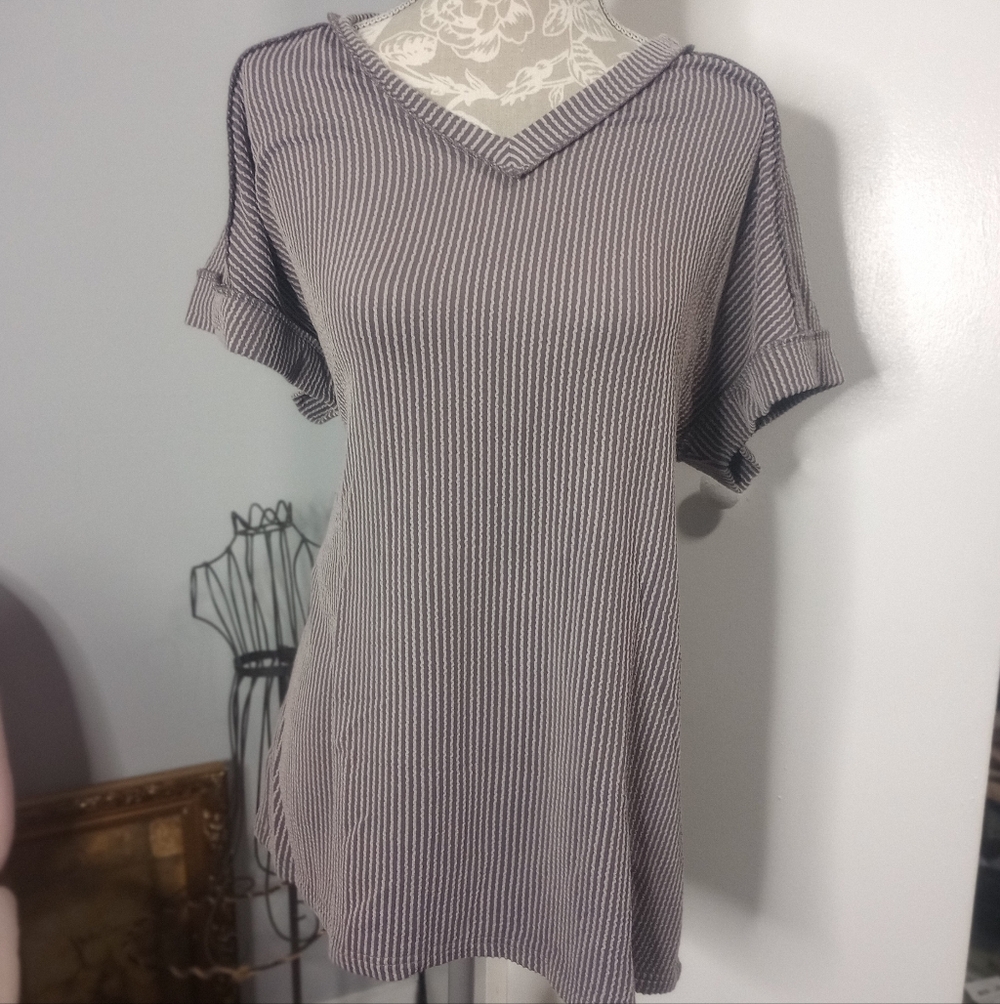 2 For $10 Khol's Women's V-Neck Ribbed Top‎ Dark Taupe